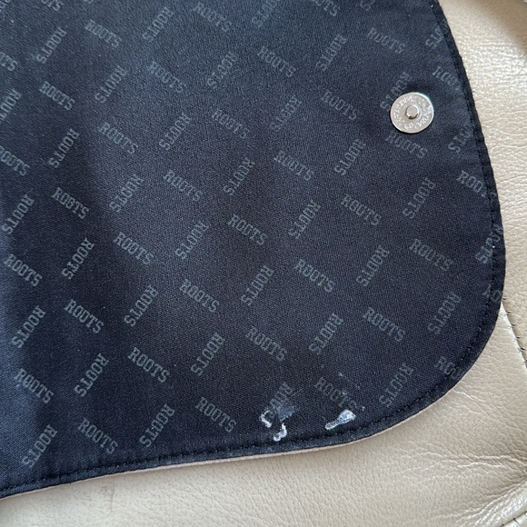 Roots Cream Crossbody Bag - Picture 3 of 6